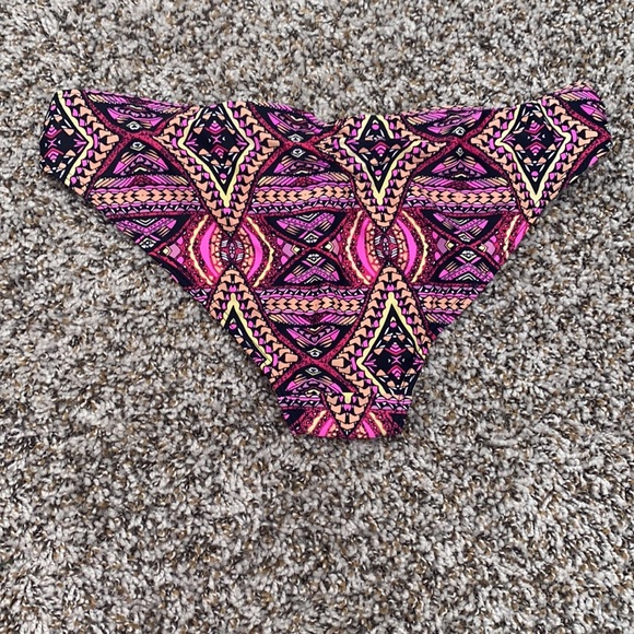 Bikini Bottom❤️ - Picture 2 of 2